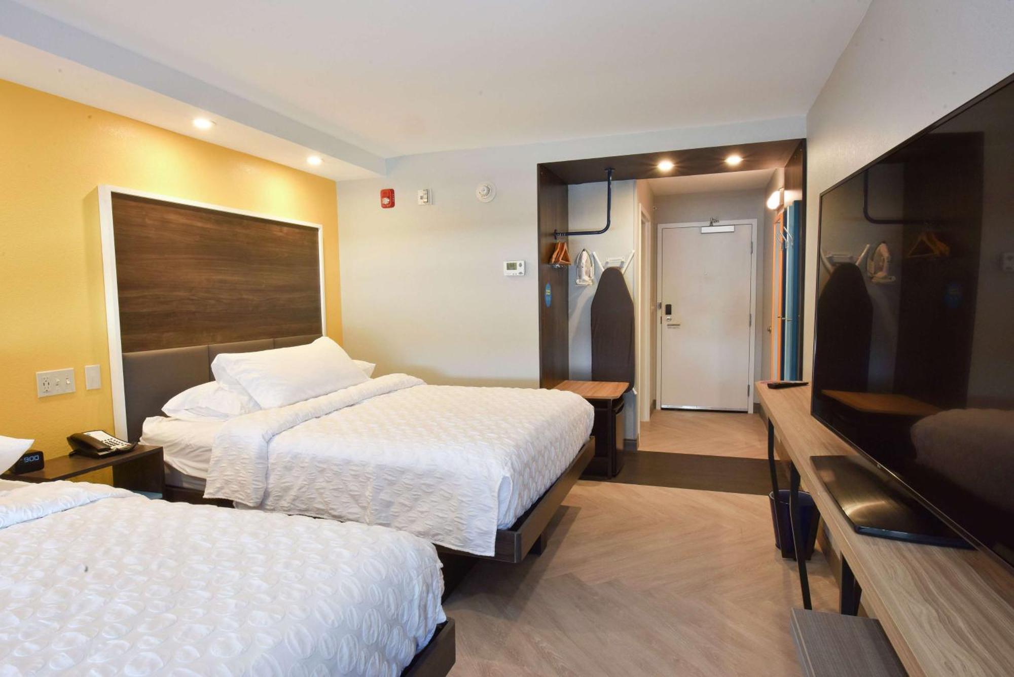 Tru By Hilton Lawrence Hotel Luaran gambar